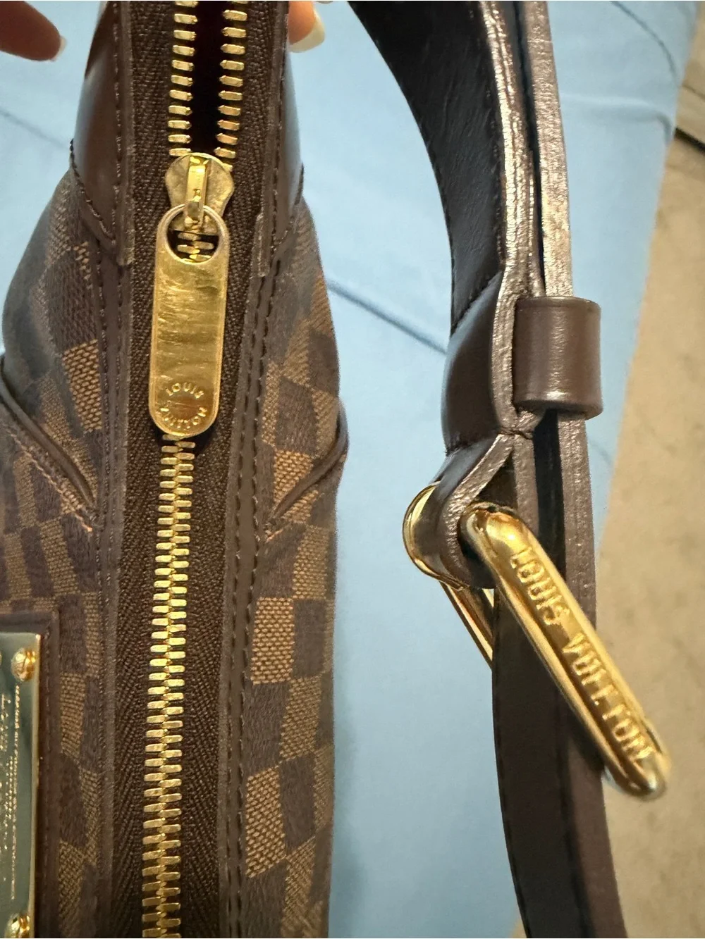 Louis Vuitton Brown Damier Ebene GM Thames Shoulder Bag